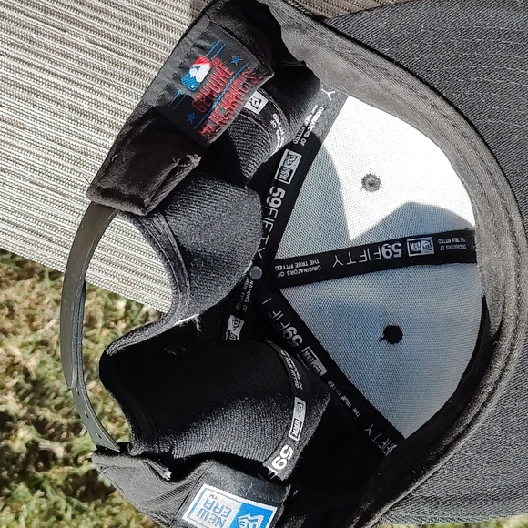 Cap - Picture 3 of 4